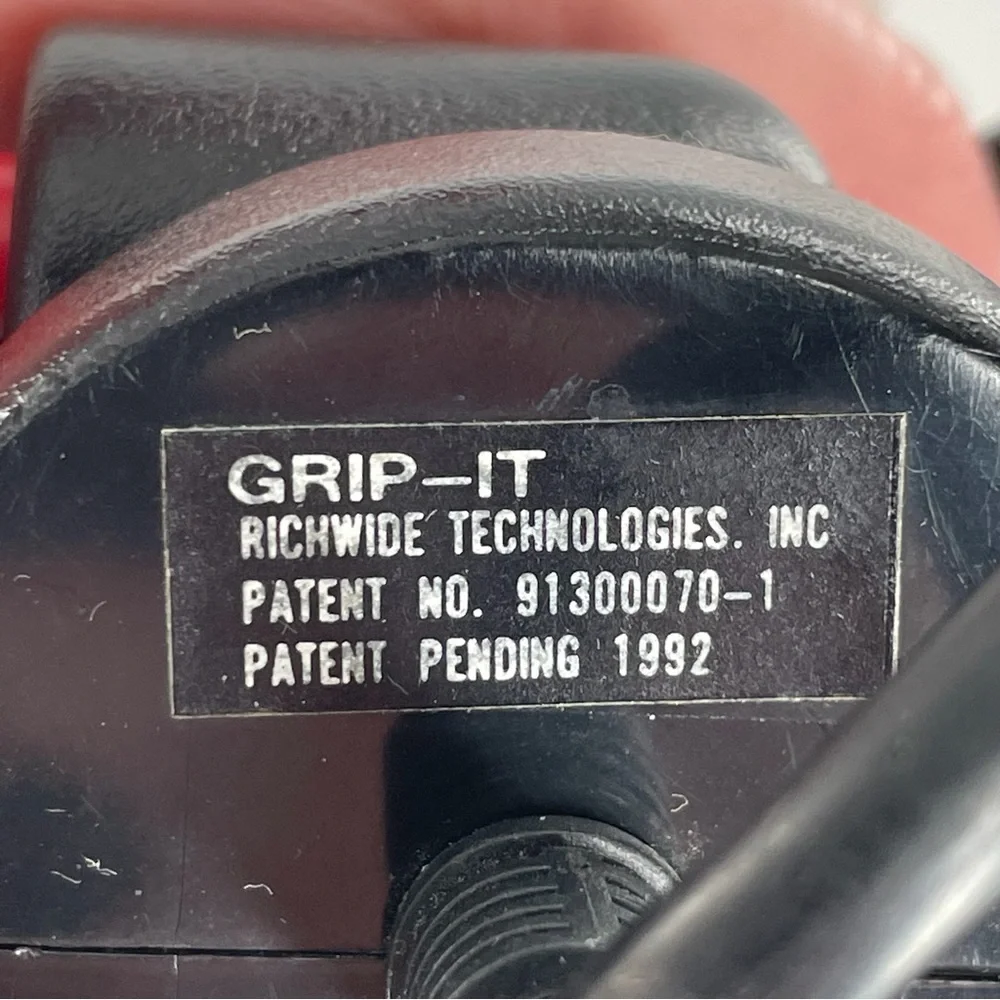 Richwide Technologies, Inc. (2) Grip-It - G-101 Controllers Joysticks